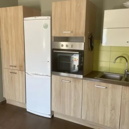 Quiet T2 With Terrace And Shared Pool * Vallauris